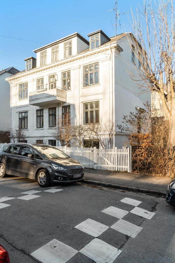 Rooms In Quiet White Villa Apartment Hortensiavej 8 On Frederiksberg C Копенгаген Экстерьер фото