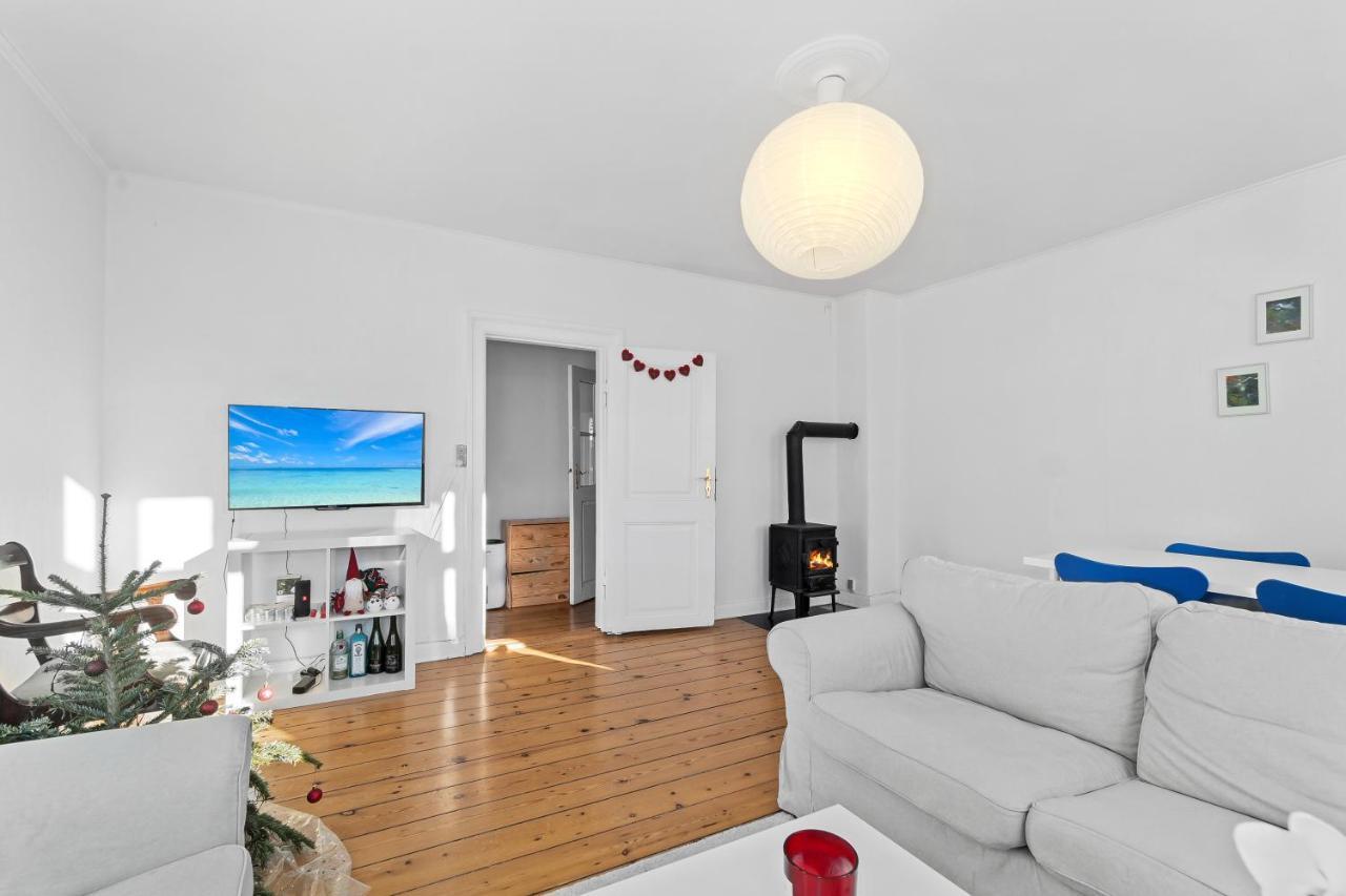 Rooms In Quiet White Villa Apartment Hortensiavej 8 On Frederiksberg C Копенгаген Экстерьер фото