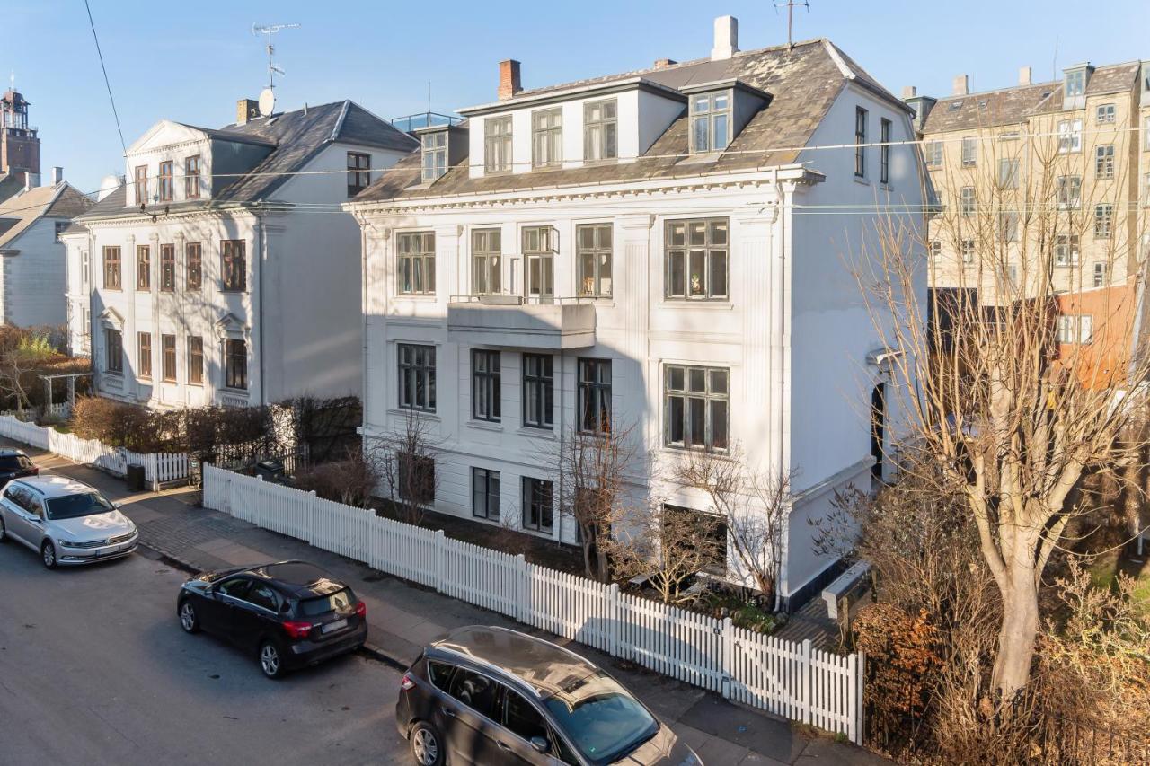 Rooms In Quiet White Villa Apartment Hortensiavej 8 On Frederiksberg C Копенгаген Экстерьер фото