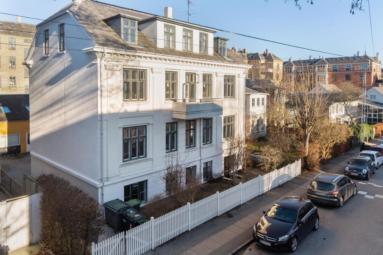 Rooms In Quiet White Villa Apartment Hortensiavej 8 On Frederiksberg C Копенгаген Экстерьер фото